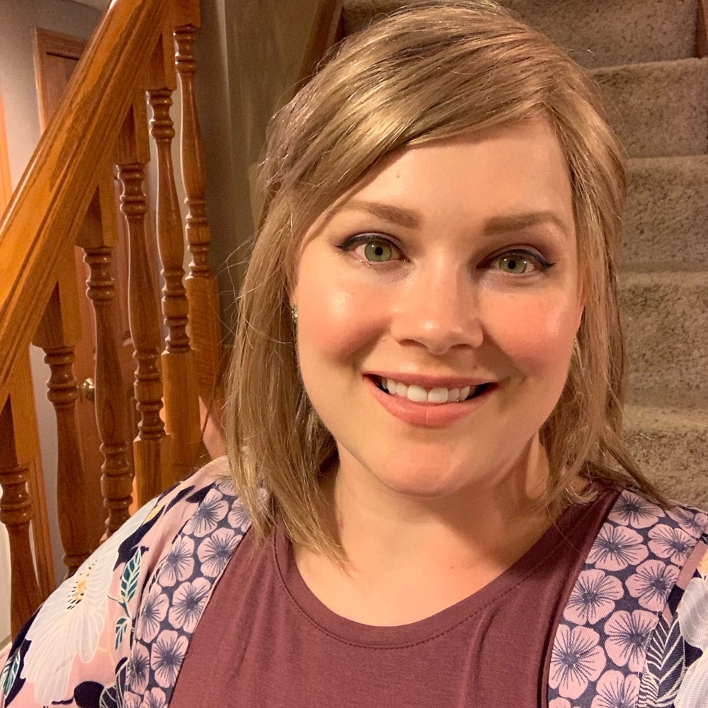 Meet your Posher, Randi - Picture 2 of 2